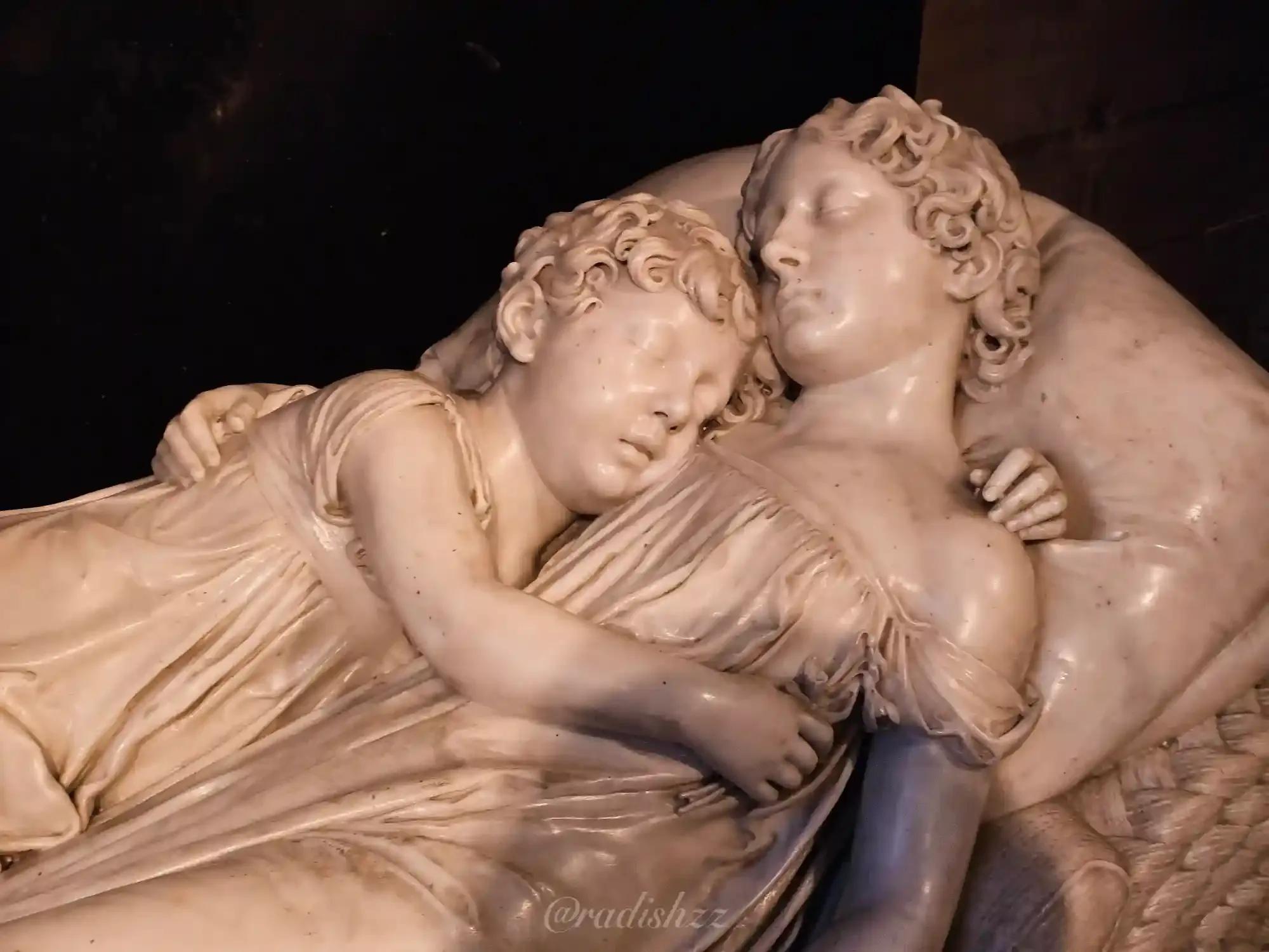 _Here&#x27;s the description of the picture